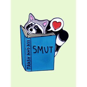 1pc Cartoon Raccoon Animal Book Brooch Pin Personalized Creative Metal Badge